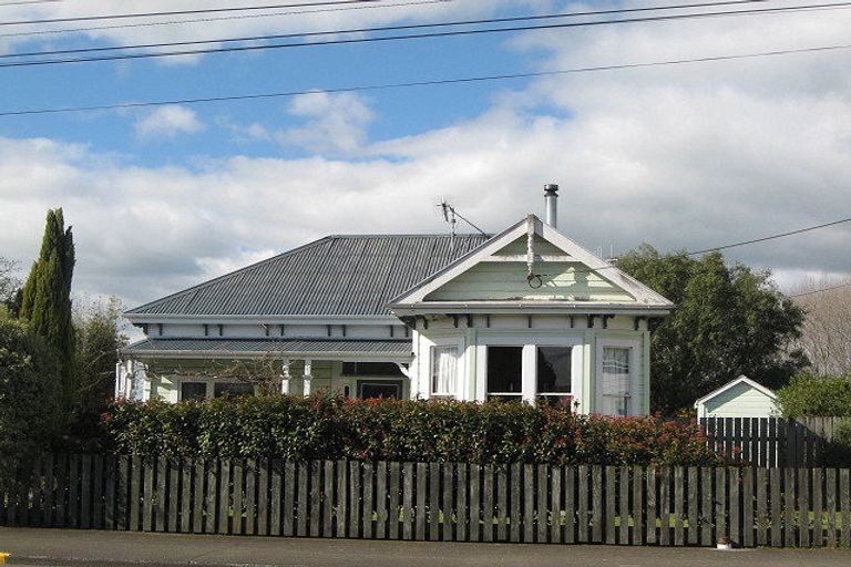 Photo of property in 18 Saint Joseph Street, Waipukurau, 4200