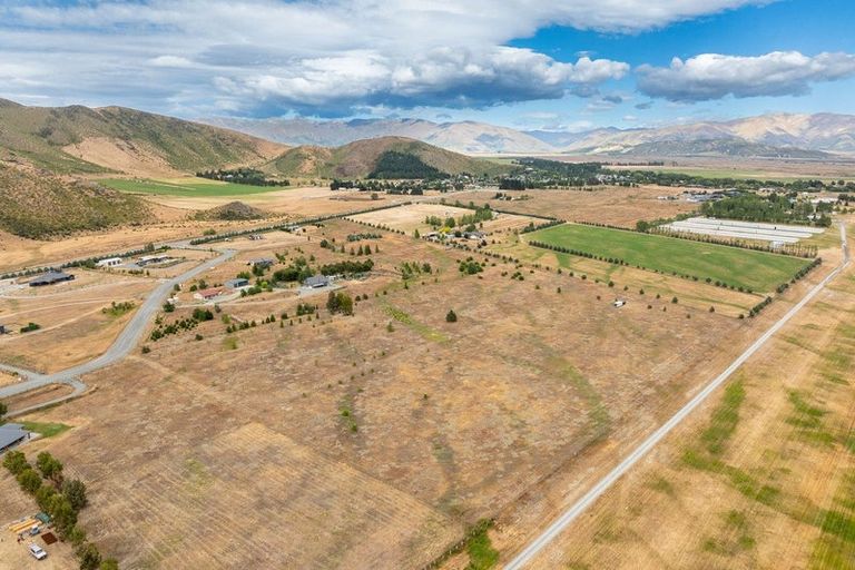 Photo of property in 17 Hardacre Place, Omarama, 9412