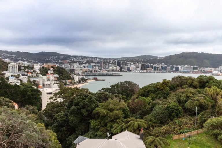 Photo of property in 29a Grass Street, Roseneath, Wellington, 6011