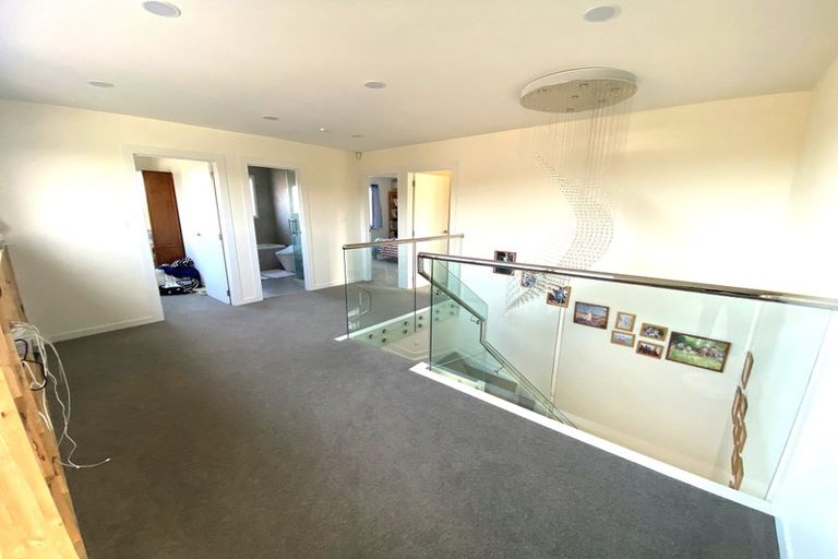 Photo of property in 4a Priestley Drive, Bucklands Beach, Auckland, 2014