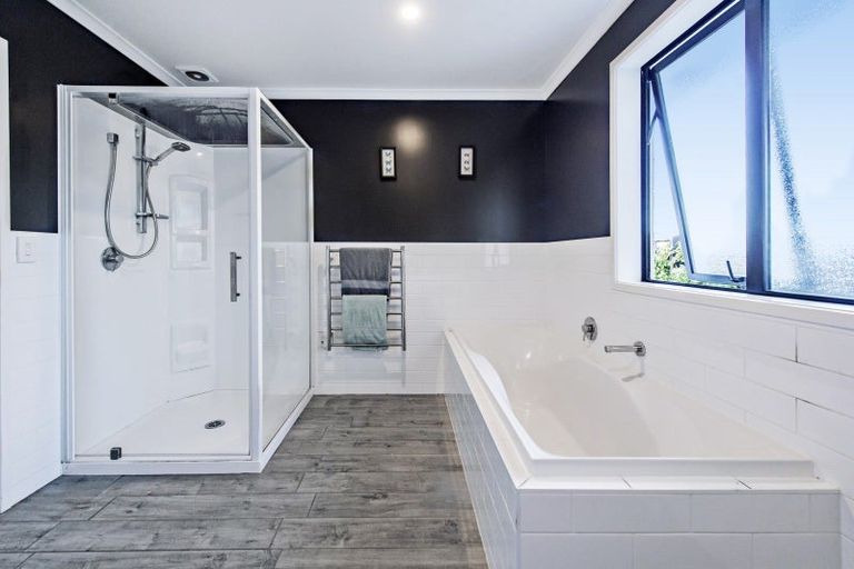 Photo of property in 11 Ragley Way, Rolleston, 7615