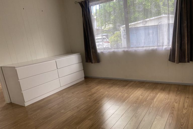 Photo of property in 47 Bodi Place, Te Atatu South, Auckland, 0610