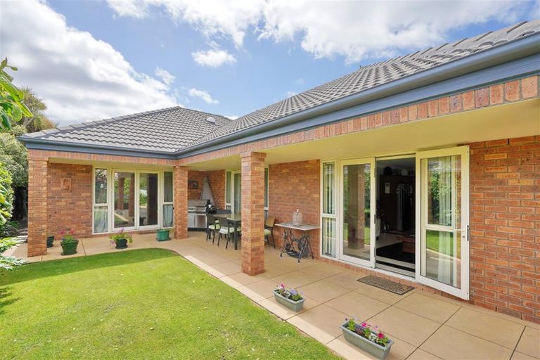 Photo of property in 9 Gibbs Drive, Woodend, 7610