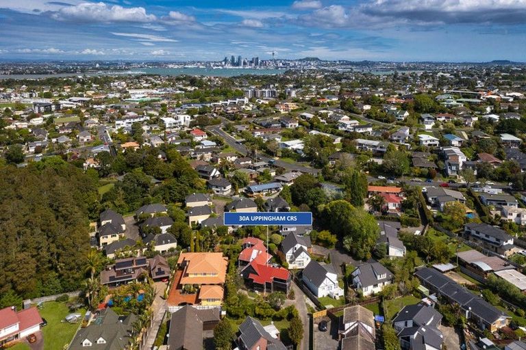 Photo of property in 1/30 Uppingham Crescent, Hillcrest, Auckland, 0627