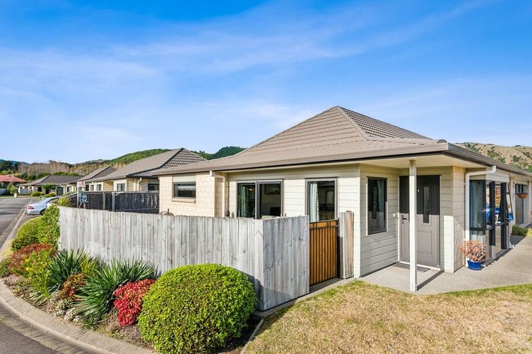 Photo of property in Georgia Estate, 4/3 Georgia Grove, Paraparaumu, 5032
