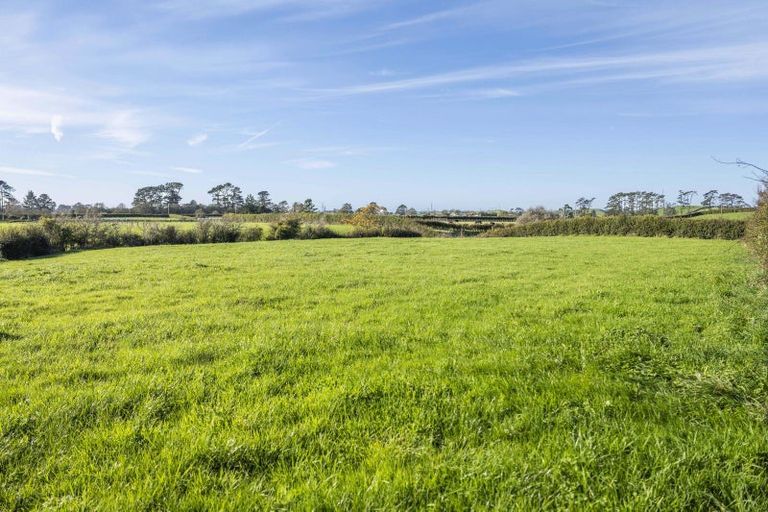 Photo of property in 241 Warwick Road, Stratford, 4391