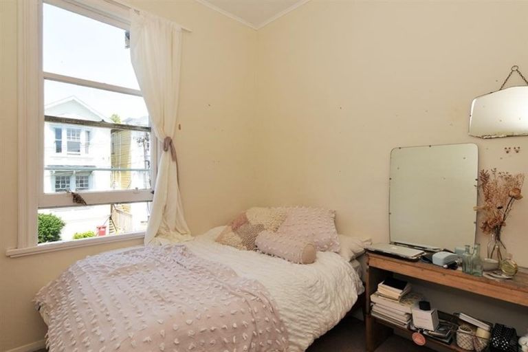 Photo of property in 18 Colombo Street, Newtown, Wellington, 6021
