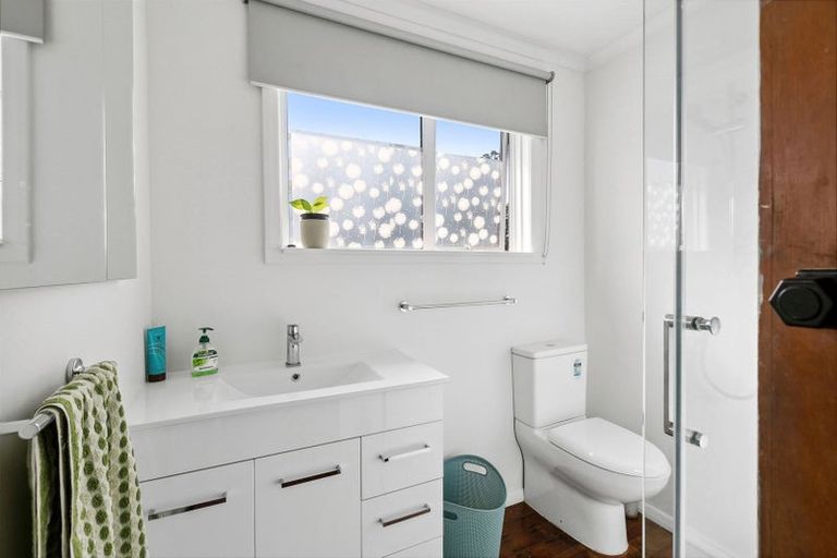 Photo of property in 44 Woodleigh Street, Frankleigh Park, New Plymouth, 4310
