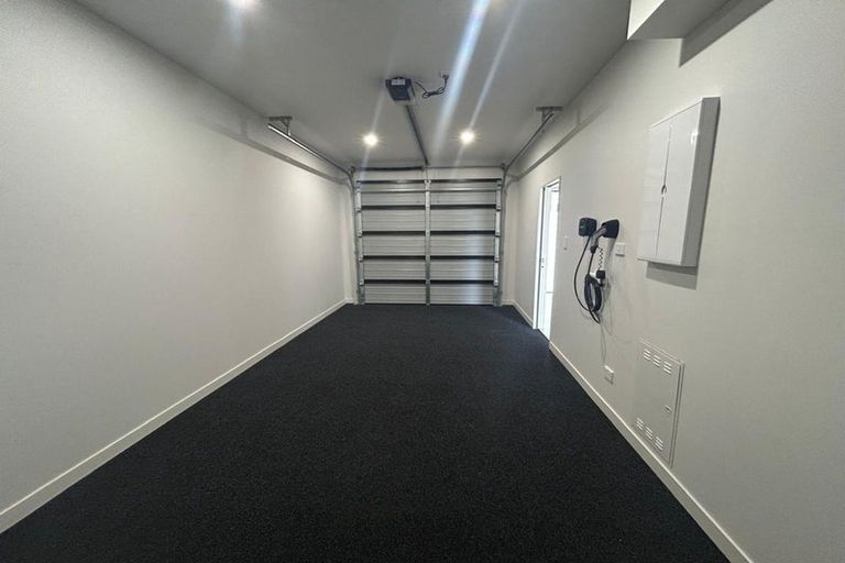 Photo of property in 21e Putini Road, Mangere Bridge, Auckland, 2022