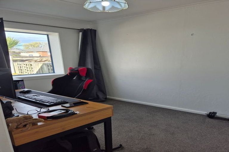 Photo of property in 16 Milford Avenue, Calton Hill, Dunedin, 9012