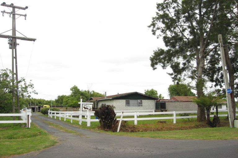 Photo of property in 195 Popes Road, Takanini, 2105