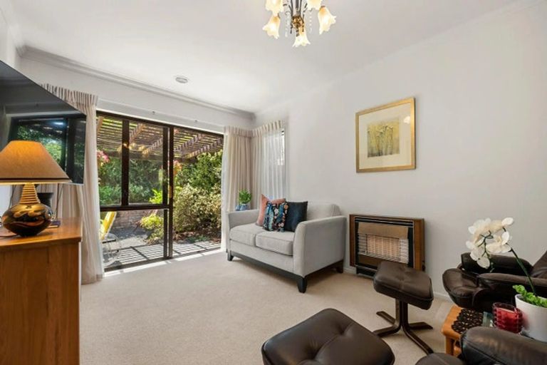 Photo of property in 29 Hinau Street, Woburn, Lower Hutt, 5011