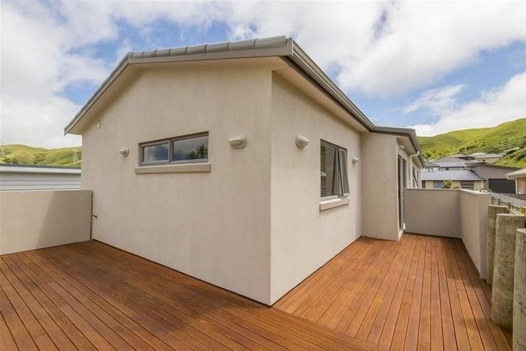 Photo of property in 90a Amesbury Drive, Churton Park, Wellington, 6037