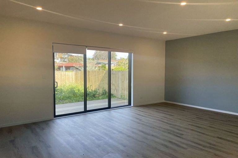 Photo of property in 25 Jandell Crescent, Bucklands Beach, Auckland, 2014