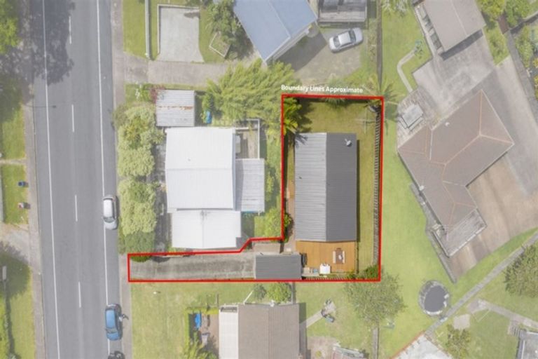 Photo of property in 10 Oreil Avenue, West Harbour, Auckland, 0618