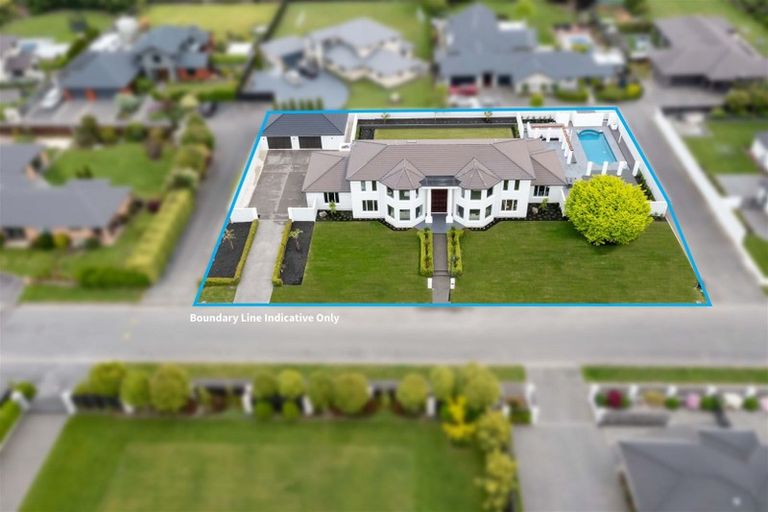 Photo of property in 10 Queenswood Gardens, Mairehau, Christchurch, 8052