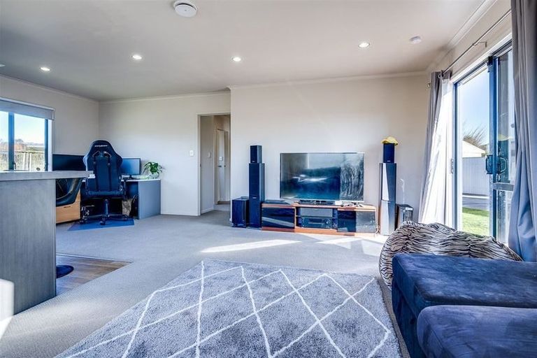 Photo of property in 104a Murphy Road, Taradale, Napier, 4112
