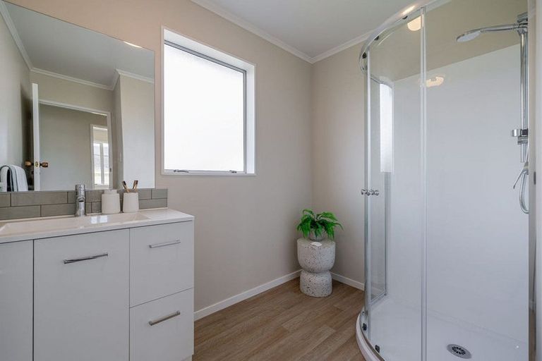 Photo of property in 49 Acacia Street, Kelvin Grove, Palmerston North, 4414