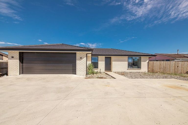 Photo of property in 51 Lyndhurst Street, Westport, 7825