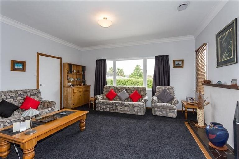 Photo of property in 5 Cassino Crescent, Onekawa, Napier, 4110