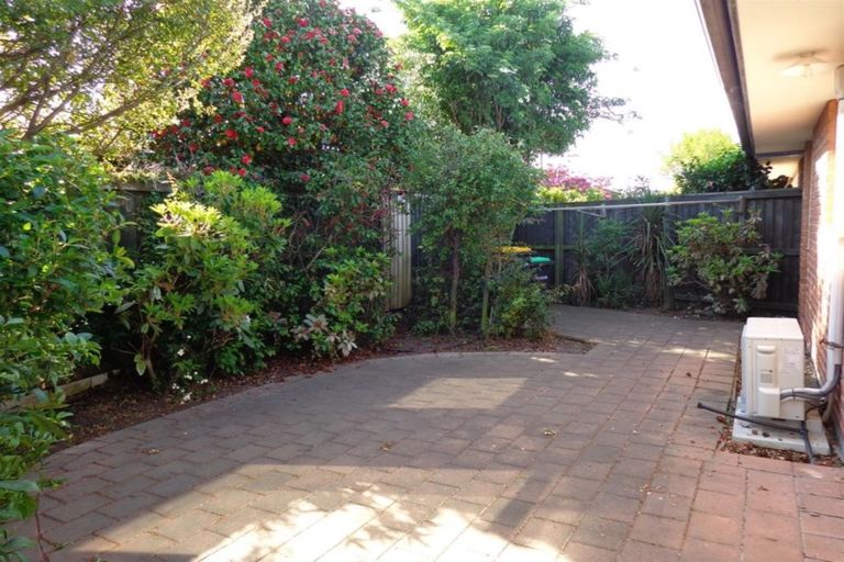Photo of property in 93b Peverel Street, Riccarton, Christchurch, 8041