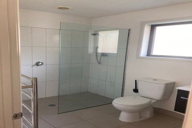 Photo of property in 33 Augusta Street, Redcliffs, Christchurch, 8081