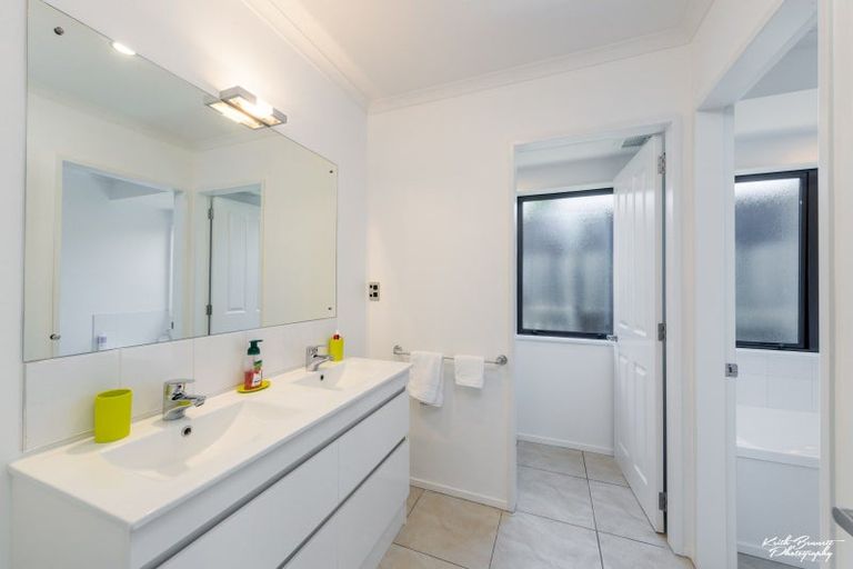 Photo of property in 258a Fergusson Drive, Heretaunga, Upper Hutt, 5018