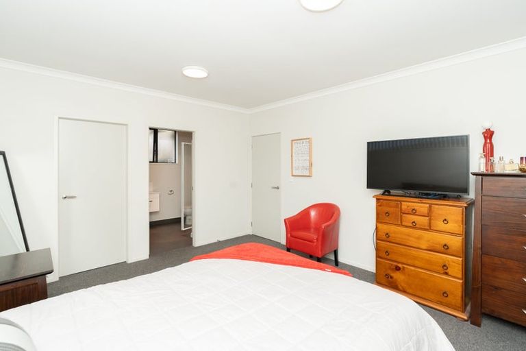 Photo of property in 3 Denham Court, Flagstaff, Hamilton, 3210