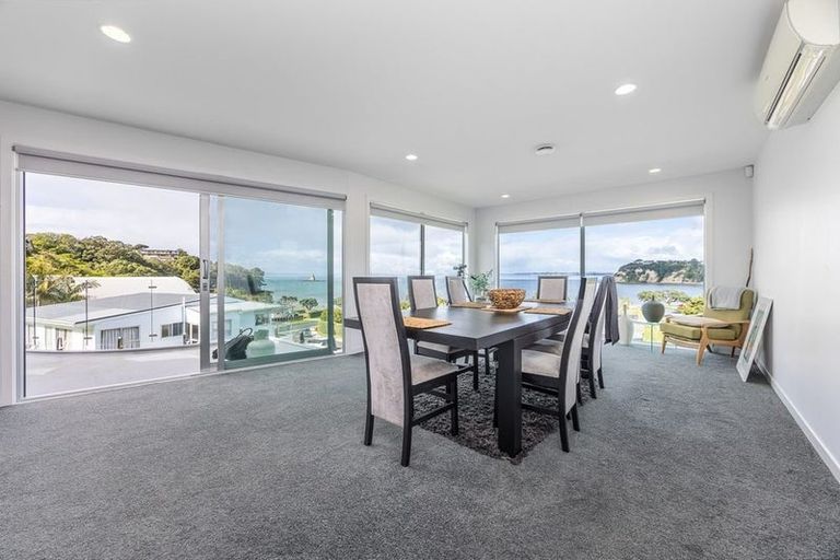 Photo of property in 18 Zita Avenue, Matakatia, Whangaparaoa, 0930