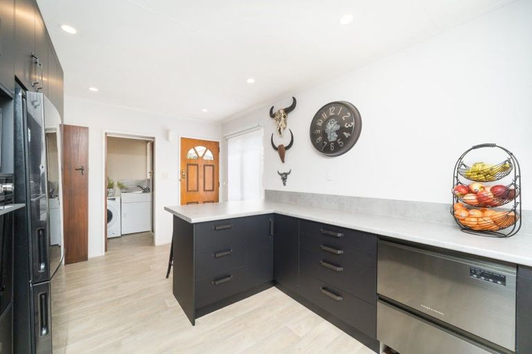 Photo of property in 50 Pitama Road, Awapuni, Palmerston North, 4412