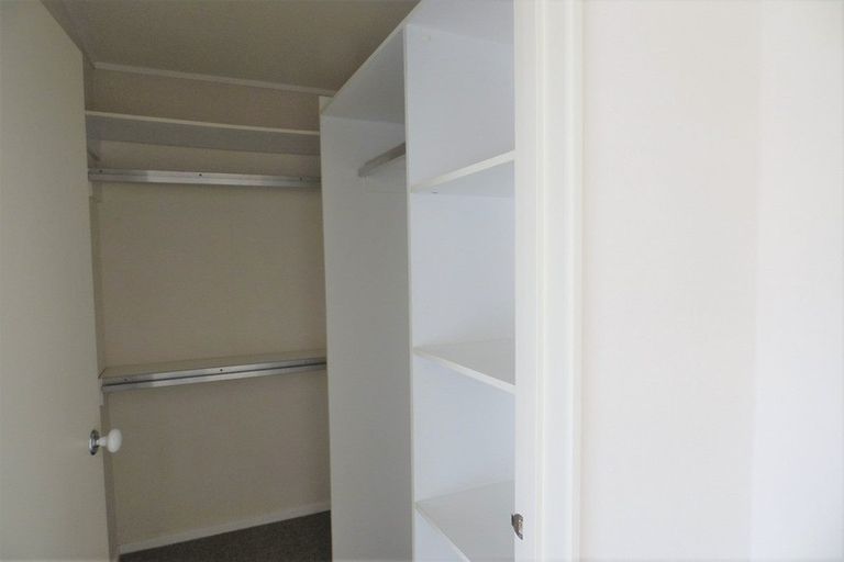 Photo of property in 72 Kingdale Road, Henderson, Auckland, 0610