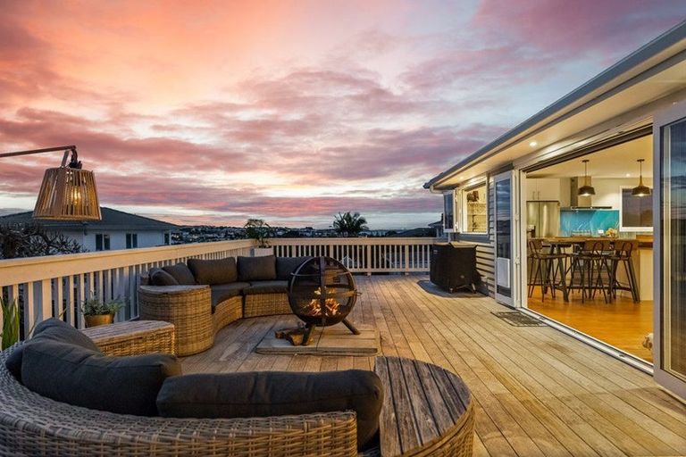 Photo of property in 5 Tainui Street, Torbay, Auckland, 0630