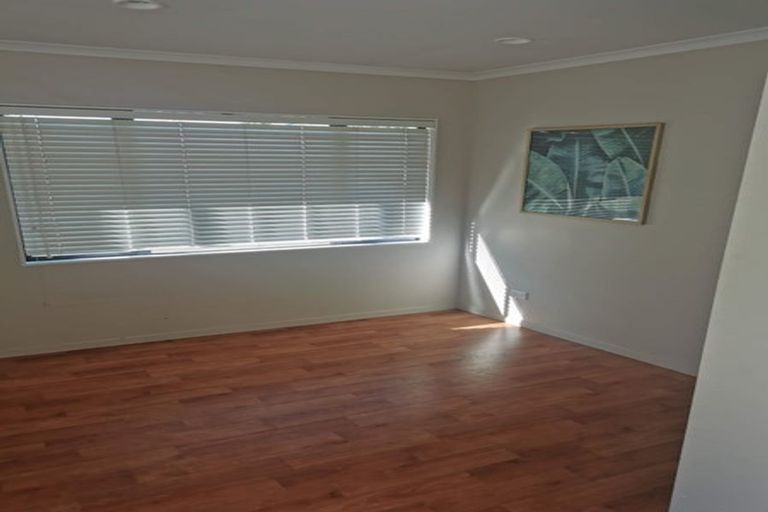 Photo of property in 41 Taikata Road, Te Atatu Peninsula, Auckland, 0610