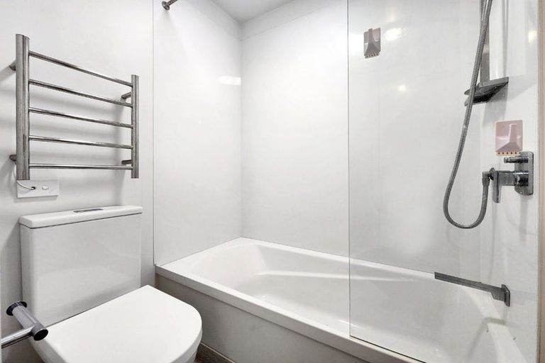 Photo of property in Vedado Apartments, 208/41 Hopper Street, Mount Cook, Wellington, 6011