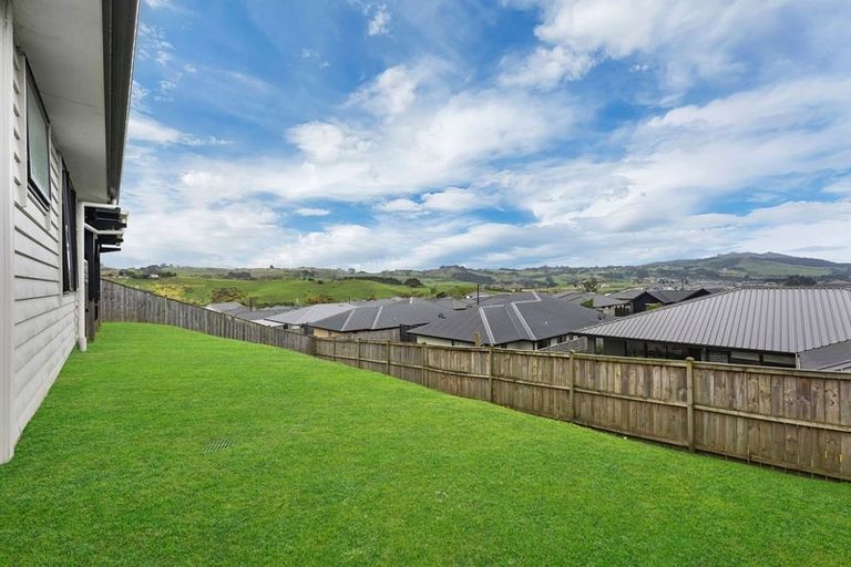 Photo of property in 16 Skiffington Road, Pokeno, 2402