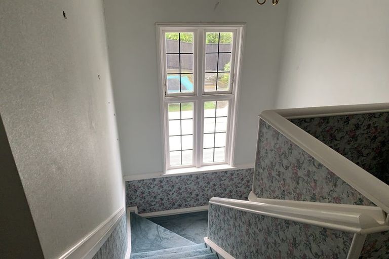 Photo of property in 1 Marama Terrace, Eastbourne, Lower Hutt, 5013