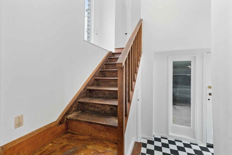 Photo of property in 1/50 Royal Road, Massey, Auckland, 0614