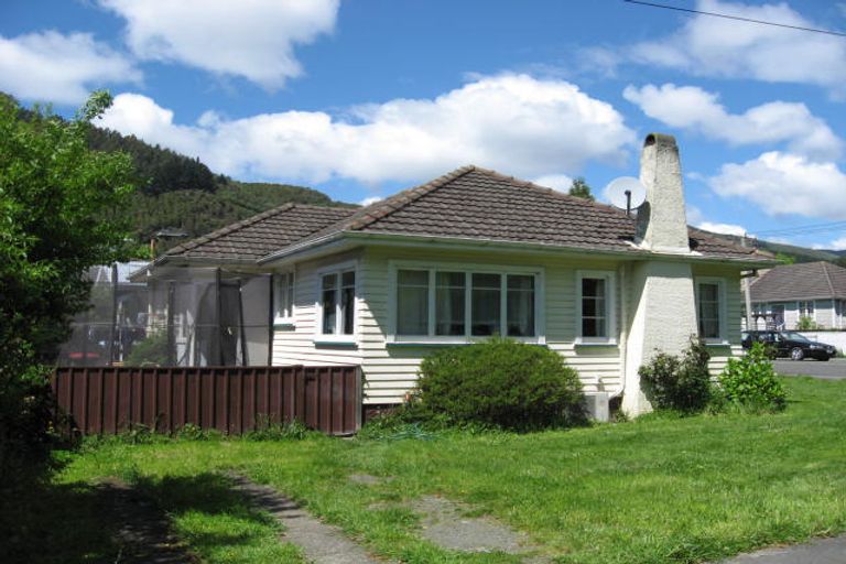 Photo of property in 147 Tipahi Street, Nelson South, Nelson, 7010