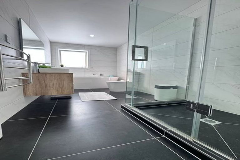 Photo of property in 31b Hill Crescent, Papakura, 2110