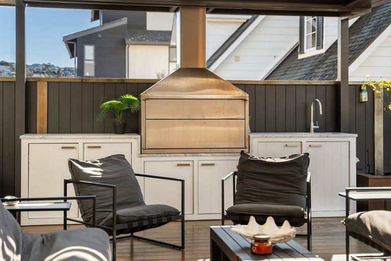 Photo of property in 2/3 Craig Road, Milford, Auckland, 0620