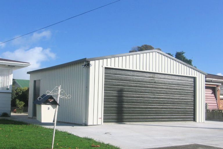 Photo of property in 3 Sutherland Crescent, Westbrook, Palmerston North, 4412