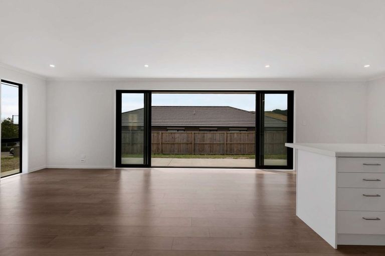 Photo of property in 11 Minerva Avenue, Helensville, 0800