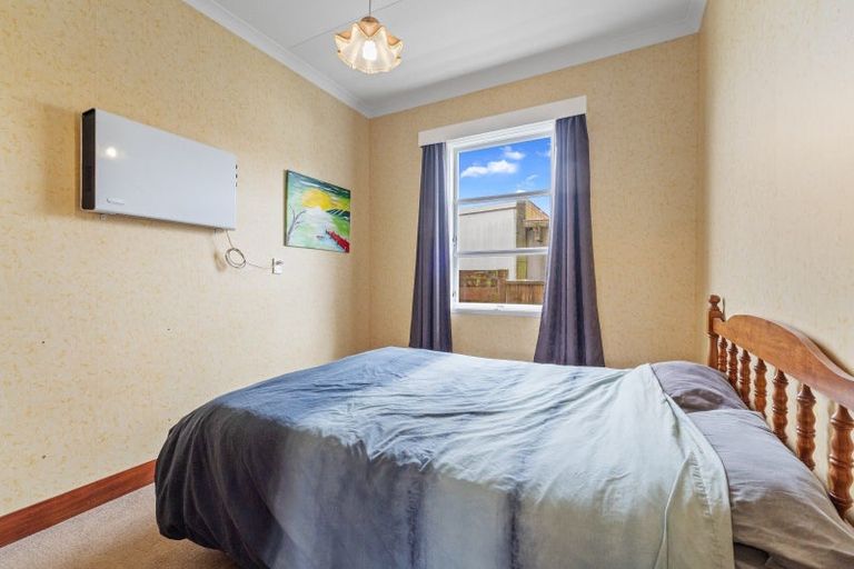 Photo of property in 24 Domain Road, Otaki, 5512