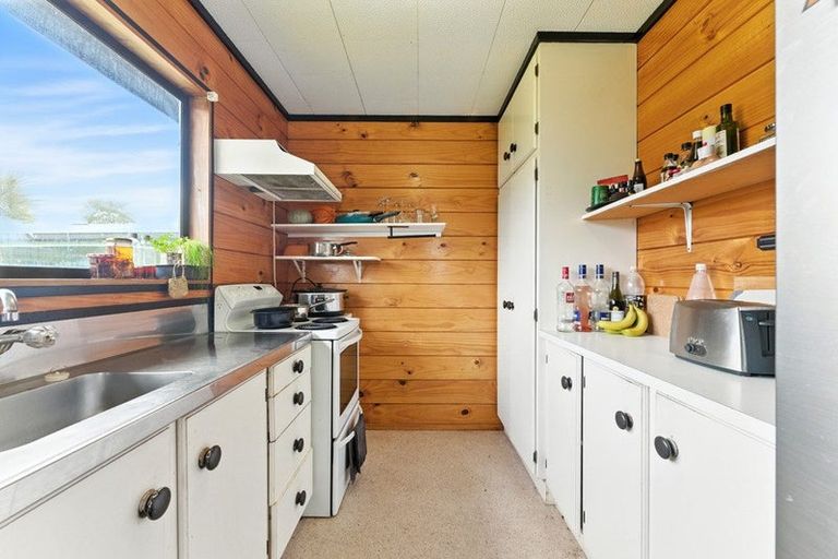 Photo of property in 5 Takarangi Street, Putiki, Whanganui, 4500