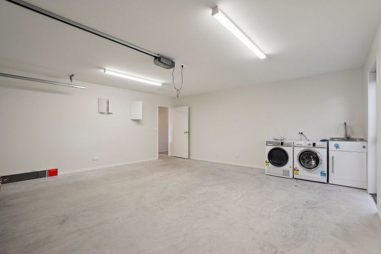 Photo of property in 45 Cheviot Street, Jacks Point, 9371