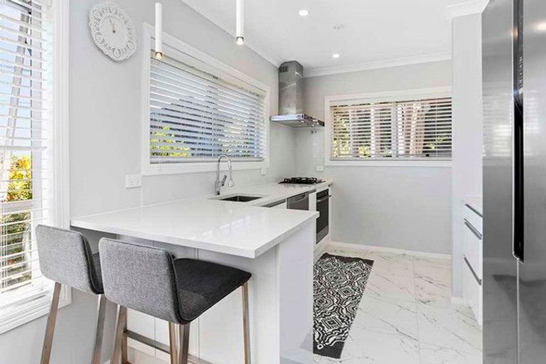 Photo of property in 45 Penzance Road, Mairangi Bay, Auckland, 0630