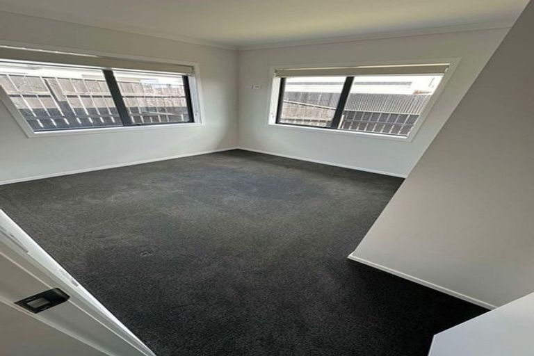 Photo of property in 128b Weraroa Road, Levin, 5510