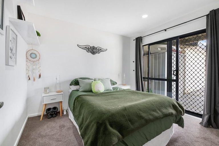 Photo of property in 18 Roseville Road, Gulf Harbour, Whangaparaoa, 0930