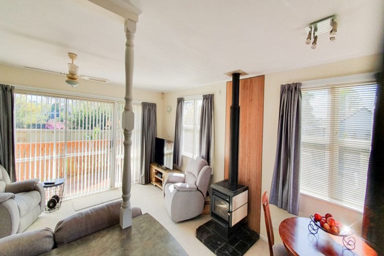 Photo of property in 2 Avon Street, Tikipunga, Whangarei, 0112