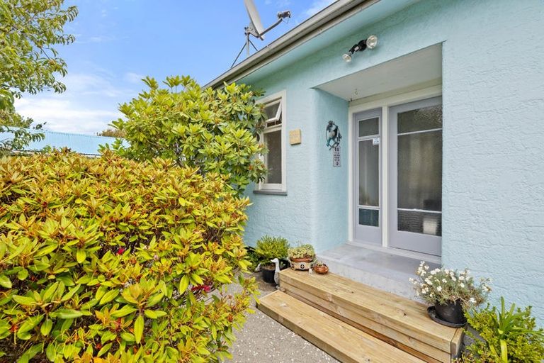 Photo of property in 52 Sheldon Street, Woolston, Christchurch, 8023